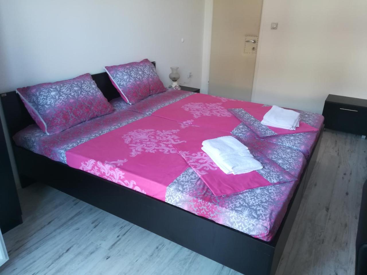 Mitic Apartmani 1 Nis Exterior photo